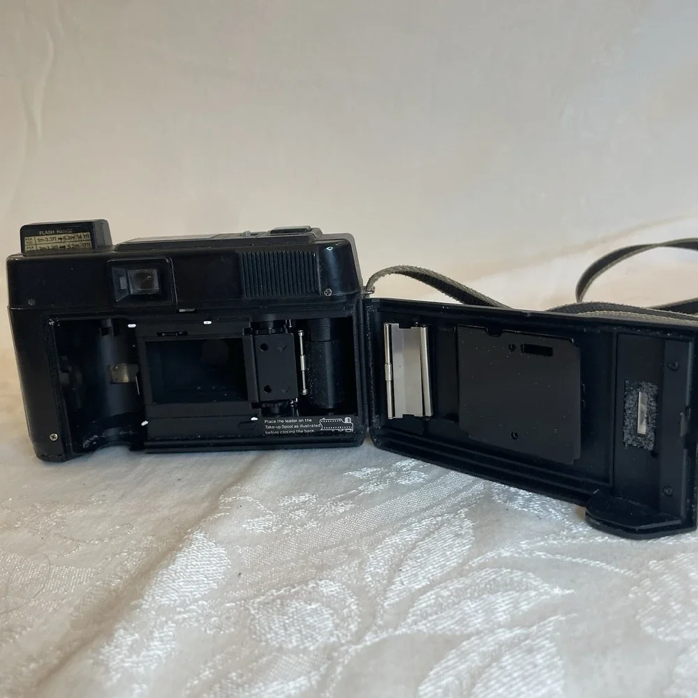 Vintage Ricoh AF-7 Camera 1:28 38mm Taiwan FOR PARTS